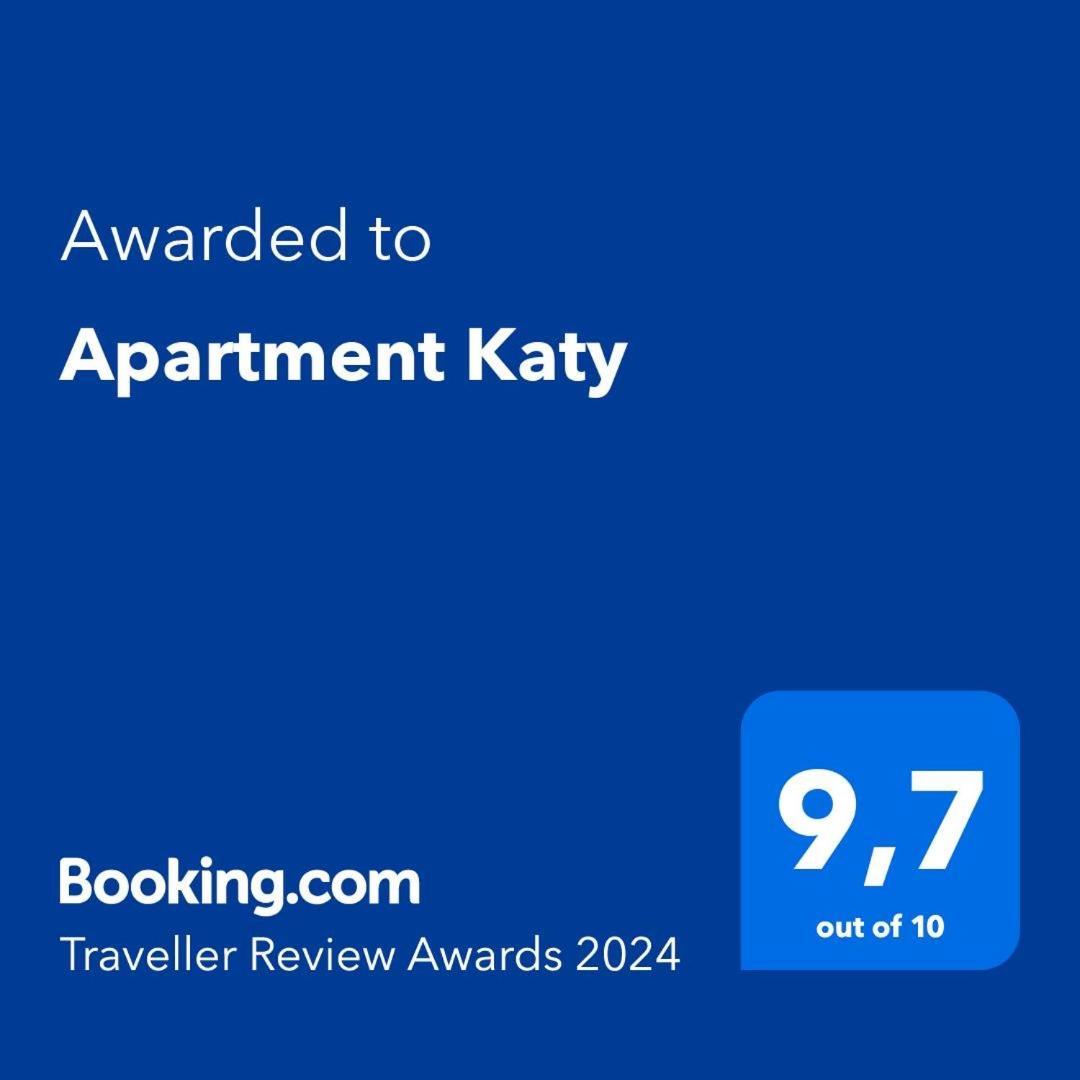 Apartment Katy Pula Eksteriør billede